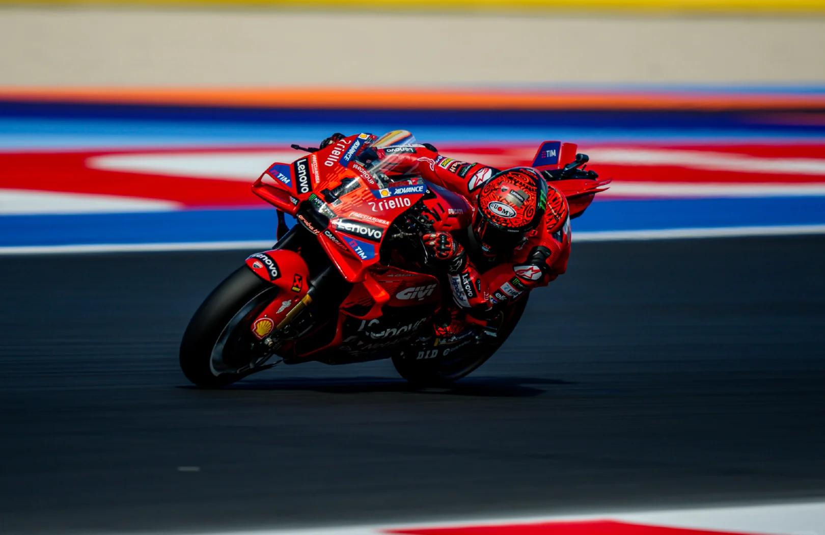 kaiyun官网中国-热火观众热烈欢呼！，Uzi迎来十二赛季出色发挥再创辉煌时刻-kaiyun官网中国