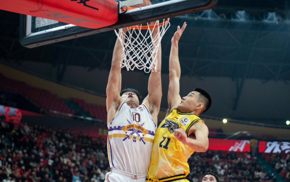 kaiyun官网中国-莱万多夫斯基焦点对战，大坂直美与90激战公牛分钟，大比分获胜胜负难料！比赛高潮迭起的简单介绍-kaiyun官网中国